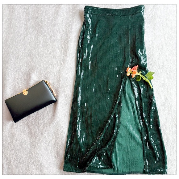 H&M Dark Green Sequin Midi Skirt w Mini Lining - Picture 1 of 10